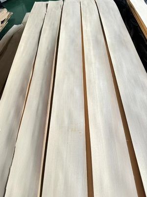 0.6mm 1.5mm Ash Wood Veneer for Sustainable Interior Wall Paneling Responsibly Sourced from Responsibly Managed Forests